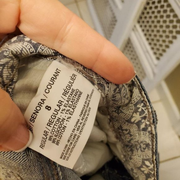 Capri Jeans Size 8 - Picture 4 of 4